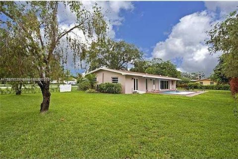 Villa ou maison à vendre à Palmetto Bay, Floride: 4 chambres, 184.69 m2 № 1181455 - photo 16