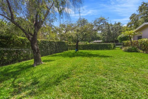 Villa ou maison à vendre à Palmetto Bay, Floride: 4 chambres, 184.69 m2 № 1181455 - photo 22