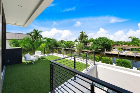 Villa ou maison à vendre à Fort Lauderdale, Floride: 7 chambres, 601.36 m2 № 764873 - photo 14