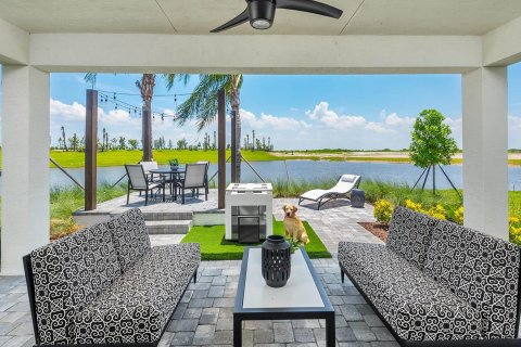 Townhouse in VALENCIA WALK AT RIVERLAND in Port St. Lucie, Florida 2 bedrooms, 262 sq.m. № 66091 - photo 5
