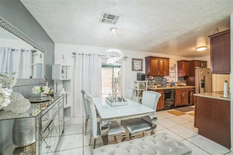 Casa en venta en Kissimmee, Florida, 4 dormitorios, 126.81 m2 № 1366565 - foto 26