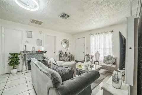 Villa ou maison à vendre à Kissimmee, Floride: 4 chambres, 126.81 m2 № 1366565 - photo 5