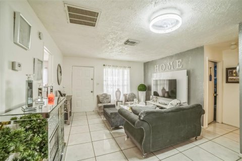 Villa ou maison à vendre à Kissimmee, Floride: 4 chambres, 126.81 m2 № 1366565 - photo 25