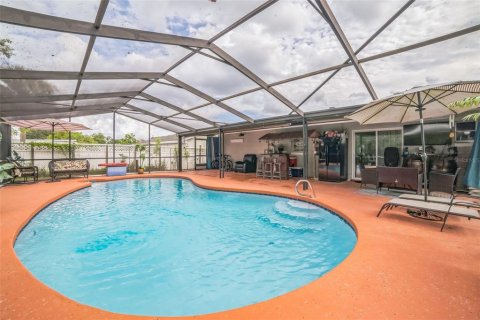 Villa ou maison à vendre à Kissimmee, Floride: 4 chambres, 126.81 m2 № 1366565 - photo 13