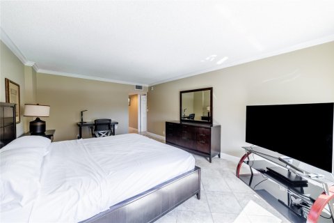Condominio en venta en Hillsboro Beach, Florida, 2 dormitorios, 123.56 m2 № 1141541 - foto 20