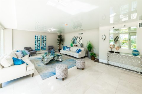 Copropriété à vendre à Hillsboro Beach, Floride: 2 chambres, 123.56 m2 № 1141541 - photo 7