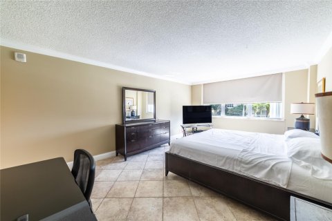 Copropriété à vendre à Hillsboro Beach, Floride: 2 chambres, 123.56 m2 № 1141541 - photo 21