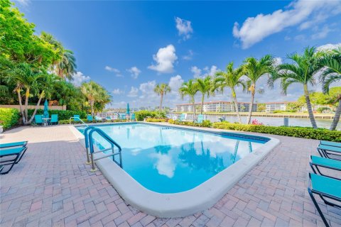 Condominio en venta en Hillsboro Beach, Florida, 2 dormitorios, 123.56 m2 № 1141541 - foto 3