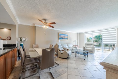 Copropriété à vendre à Hillsboro Beach, Floride: 2 chambres, 123.56 m2 № 1141541 - photo 24