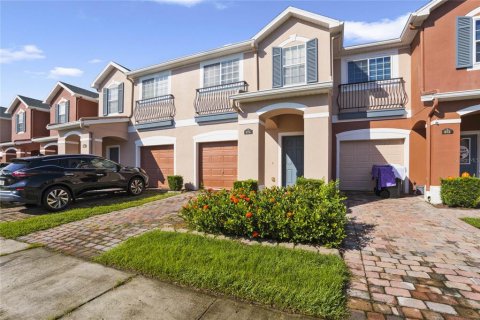 Townhouse in Orlando, Florida 3 bedrooms, 136.75 sq.m. № 1391107 - photo 4