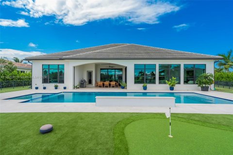 Villa ou maison à vendre à Jupiter, Floride: 5 chambres, 486.99 m2 № 1242066 - photo 5