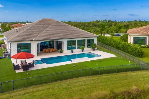 Villa ou maison à vendre à Jupiter, Floride: 5 chambres, 486.99 m2 № 1242066 - photo 3