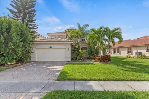 House in Wellington, Florida 4 bedrooms, 239.13 sq.m. № 759039 - photo 9