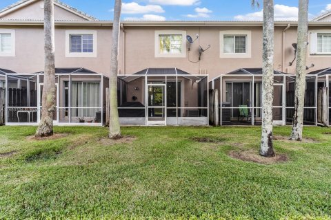 Townhouse in Weston, Florida 2 bedrooms, 105.07 sq.m. № 820855 - photo 2