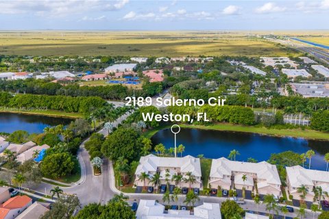 Townhouse in Weston, Florida 2 bedrooms, 105.07 sq.m. № 820855 - photo 30