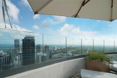 Condo in Miami, Florida, 1 bedroom  № 9737 - photo 30