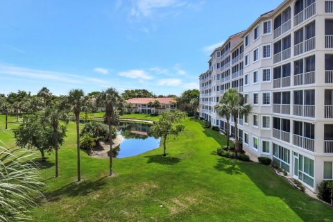 Condo in Boca Raton, Florida, 2 bedrooms  № 1223118 - photo 1