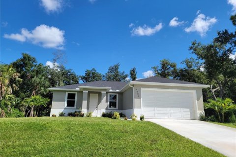 Villa ou maison à louer à North Port, Floride: 3 chambres, 139.17 m2 № 1366931 - photo 1