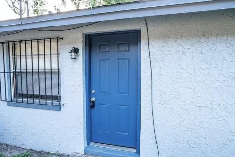 Immobilier commercial à vendre à Tampa, Floride: 130.43 m2 № 1366842 - photo 2