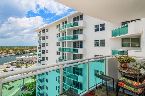 Copropriété à vendre à Hollywood, Floride: 1 chambre, 75.9 m2 № 1365571 - photo 25