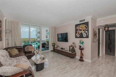 Condominio en venta en Hollywood, Florida, 1 dormitorio, 75.9 m2 № 1365571 - foto 6