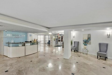 Appartement à louer à Hallandale Beach, Floride: 1 chambre, 85.01 m2 № 1365619 - photo 17