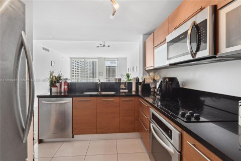 Condominio en venta en Miami, Florida, 1 dormitorio, 74.88 m2 № 1365569 - foto 7