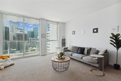 Condominio en venta en Miami, Florida, 1 dormitorio, 74.88 m2 № 1365569 - foto 2