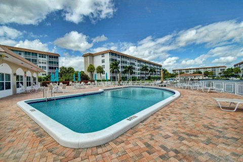 Condominio en venta en Delray Beach, Florida, 2 dormitorios, 102.19 m2 № 972859 - foto 13