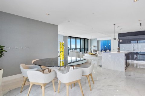 Condominio en venta en Miami, Florida, 3 dormitorios, 286.42 m2 № 688173 - foto 22