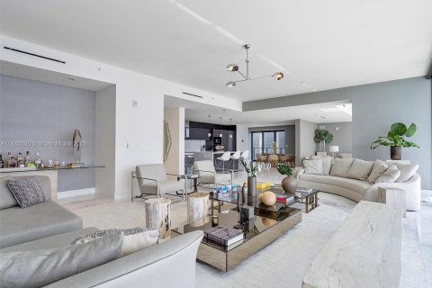 Copropriété à vendre à Miami, Floride: 3 chambres, 286.42 m2 № 688173 - photo 3