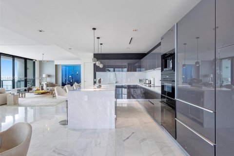 Copropriété à vendre à Miami, Floride: 3 chambres, 286.42 m2 № 688173 - photo 19