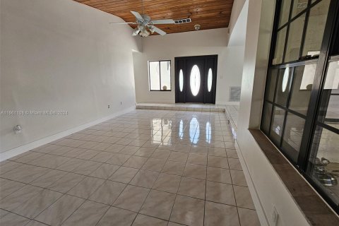 Villa ou maison à louer à Miami, Floride: 4 chambres, 168.99 m2 № 1367407 - photo 17