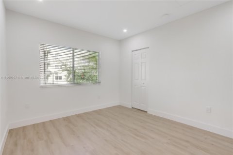 Copropriété à vendre à Miami, Floride: 2 chambres, 83.61 m2 № 1367360 - photo 14