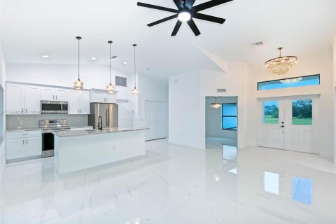 Casa en venta en LaBelle, Florida, 3 dormitorios, 152.08 m2 № 851047 - foto 2