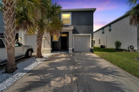 Touwnhouse à vendre à Brandon, Floride: 3 chambres, 165.83 m2 № 1320428 - photo 1