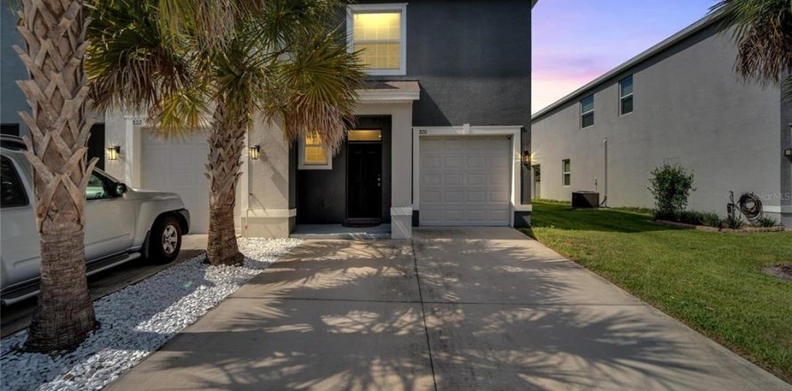 Townhouse in Brandon, Florida 3 bedrooms, 165.83 sq.m. № 1320428