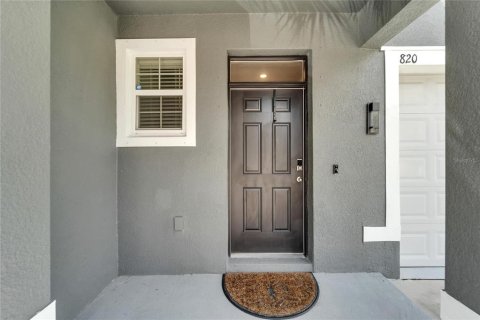 Townhouse in Brandon, Florida 3 bedrooms, 165.83 sq.m. № 1320428 - photo 3