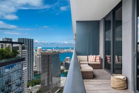 Condo in Miami, Florida, 1 bedroom  № 1292633 - photo 14