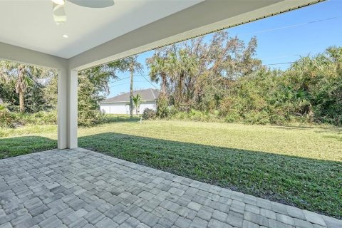 Casa en venta en North Port, Florida, 3 dormitorios, 170.2 m2 № 1409742 - foto 11