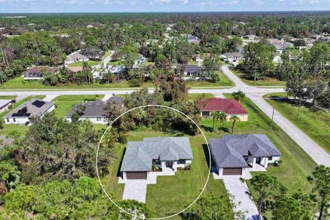 Casa en venta en North Port, Florida, 3 dormitorios, 170.2 m2 № 1409742 - foto 25