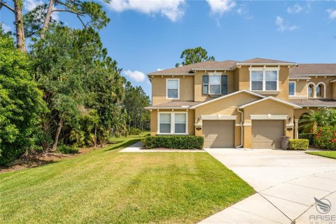 Townhouse in New Smyrna Beach, Florida 4 bedrooms, 152.55 sq.m. № 1296640 - photo 28