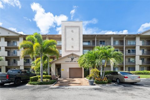 Condo in Pembroke Pines, Florida, 2 bedrooms  № 1394777 - photo 26