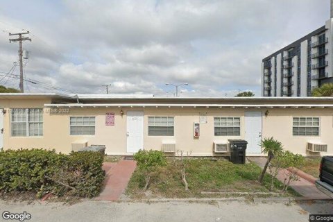 Commercial property in Fort Lauderdale, Florida № 3006 - photo 1