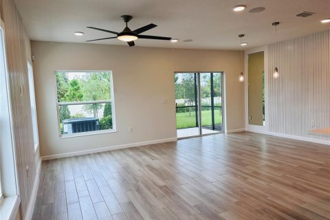 Townhouse in Saint Cloud, Florida 4 bedrooms, 164.34 sq.m. № 1366671 - photo 5