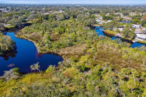 Terreno en venta en New Port Richey, Florida № 1314366 - foto 17