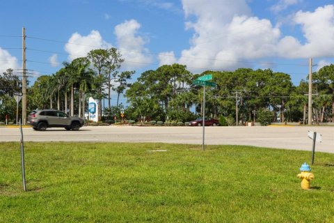 Купить земельный участок в Норт-Порт, Флорида № 213371 - фото 4