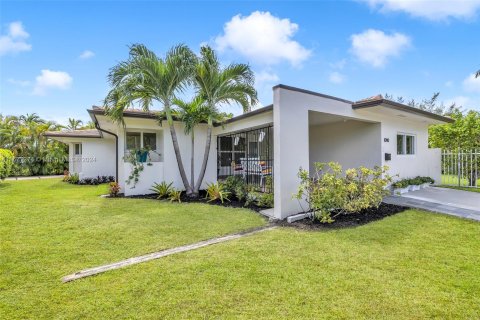 Casa en venta en Miami, Florida, 4 dormitorios, 170.48 m2 № 1393591 - foto 9