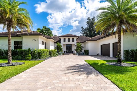 Casa en venta en Plantation, Florida, 5 dormitorios, 487.64 m2 № 1393590 - foto 2