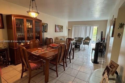 Copropriété à vendre à Miami Beach, Floride: 2 chambres, 109.16 m2 № 1384556 - photo 13